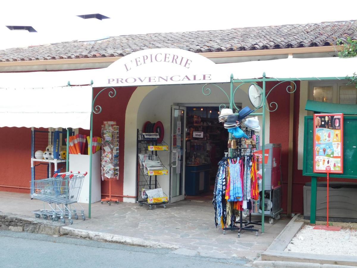 Les Restanques - *